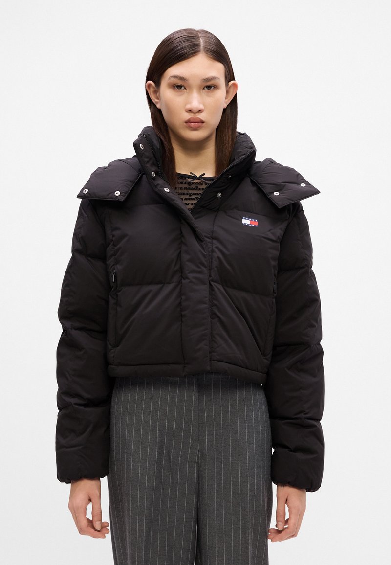 Tommy Jeans ALASKA GRID - Bunda z prachového peří - black