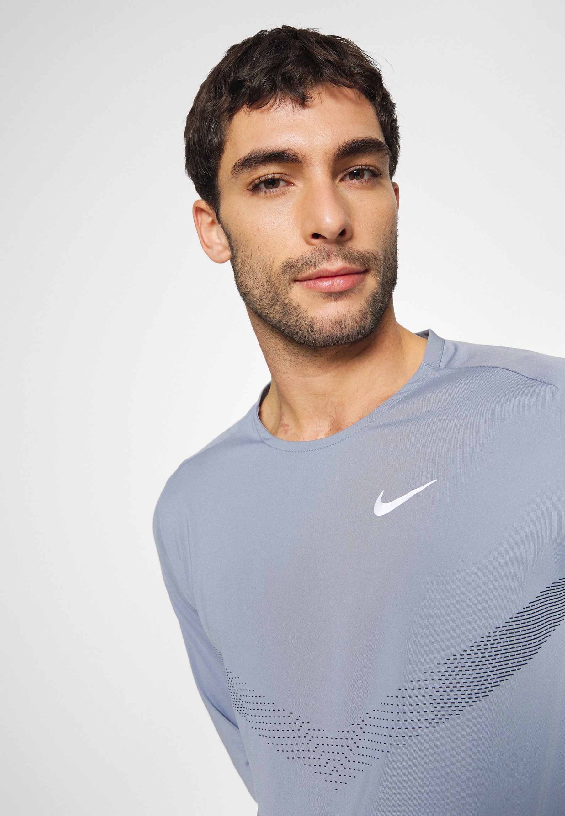 nike reflective tee
