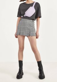 Bershka Shorts - light grey