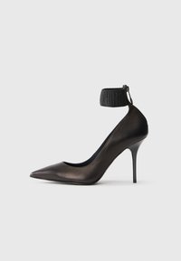 Saltos altos - black
