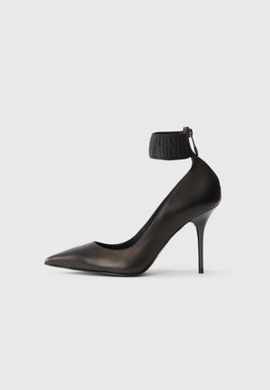 High heels - black