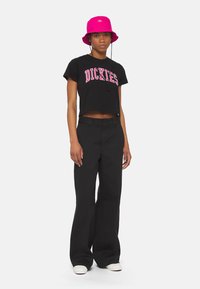 Dickies AITKIN - Camiseta estampada - black