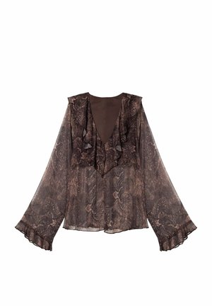 Blusa marrón de manga larga transparente con un patrón de paisley, escote en V con volantes y puños con volantes.