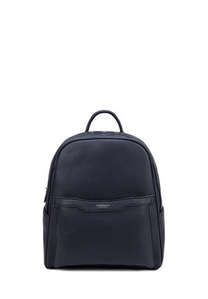 Zaino in pelle blu navy con finitura testurizzata, forma arrotondata, manico superiore e tasca frontale con un logo sottile.