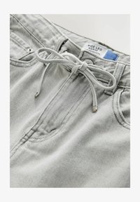 Niet geselecteerd, grey denim