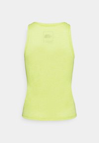 Ärmelloses Tanktop in leuchtendem Gelb aus weichem Stoff. Mit rundem Ausschnitt und einem aufgedruckten Logo auf der Rückseite. Glatte Textur.