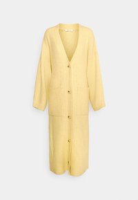YULE CARDIGAN - Casaco de malha - rattan yellow