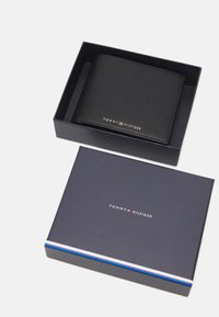 Tommy Hilfiger PREMIUM FLAP AND COIN - Novčanik - black