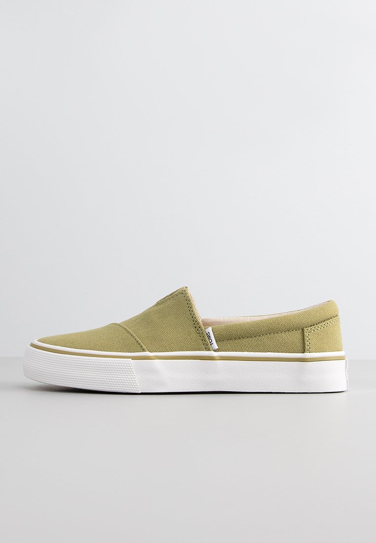 Zapatos sin cordones