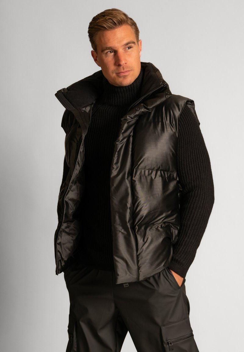 Rains Bodywarmer zwart Rains Bodywarmer zwart