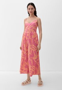 Roze maxi-jurk met een bladerenpatroon in tinten roze en oranje, met dunne bandjes en een aansluitend bovenstuk met een elastische taille.