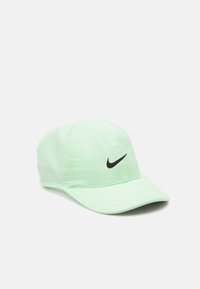 Nike Performance - CLUB UNISEX - Lippalakki - vapor green/black Pienoiskuva 1