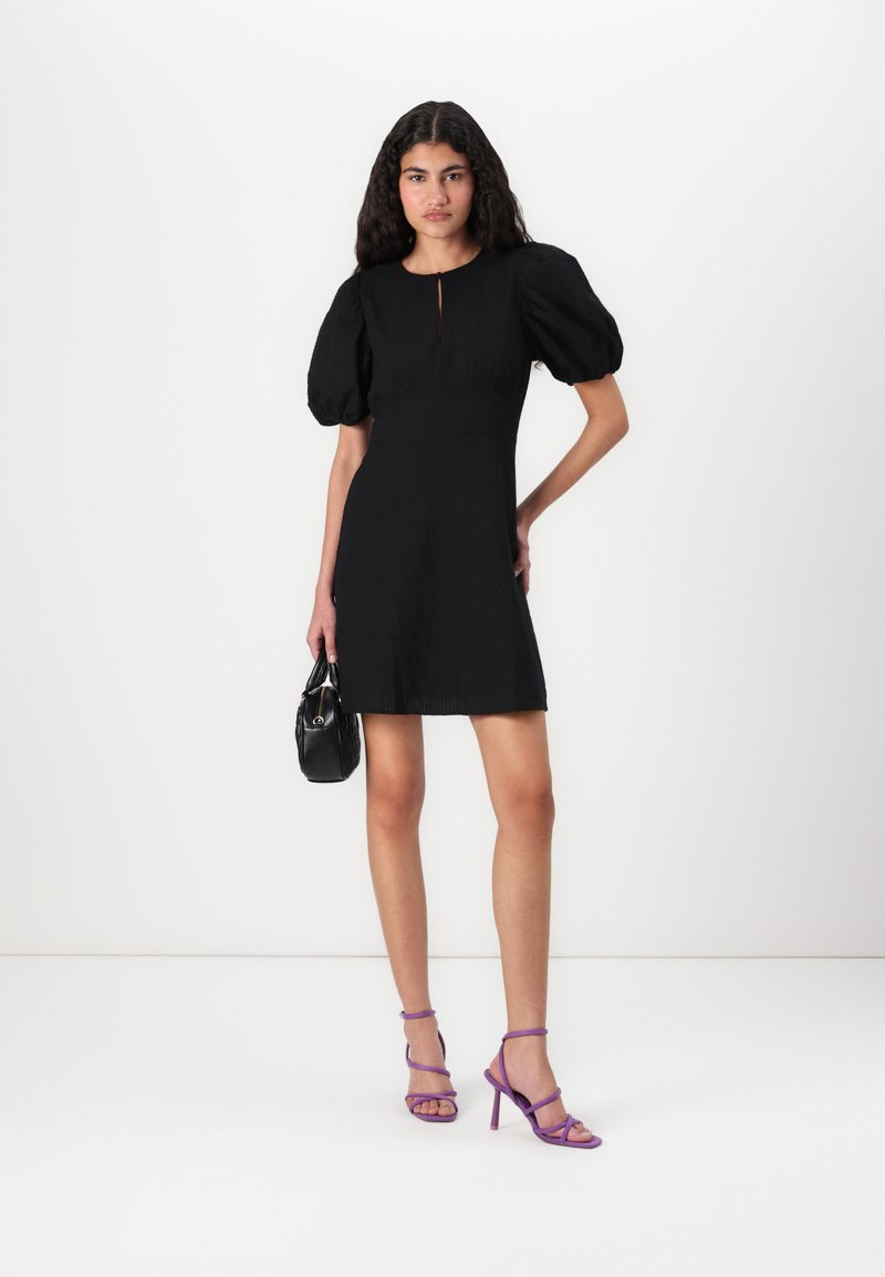 Vero Moda VMSANI KEYHOLE MINI DRESS - Cocktail dress / Party dress - black - Zalando.ie Vero Moda VMSANI KEYHOLE MINI DRESS - Cocktail dress / Party dress - black - Zalando.ie