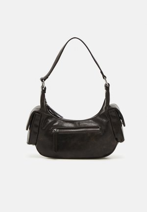 POCKET BAG - Håndtasker - washed brown