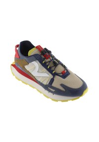 Scarpa da corsa multicolore con tomaia in rete beige e dettagli blu e rossi, un logo bianco e una suola spessa gialla.