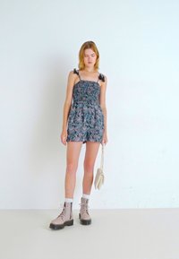 Anna Field Skulderveske - white