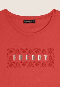 Freddy LEGGERO CON GRAFICA FLOREALE - Camiseta estampada - poppy red
