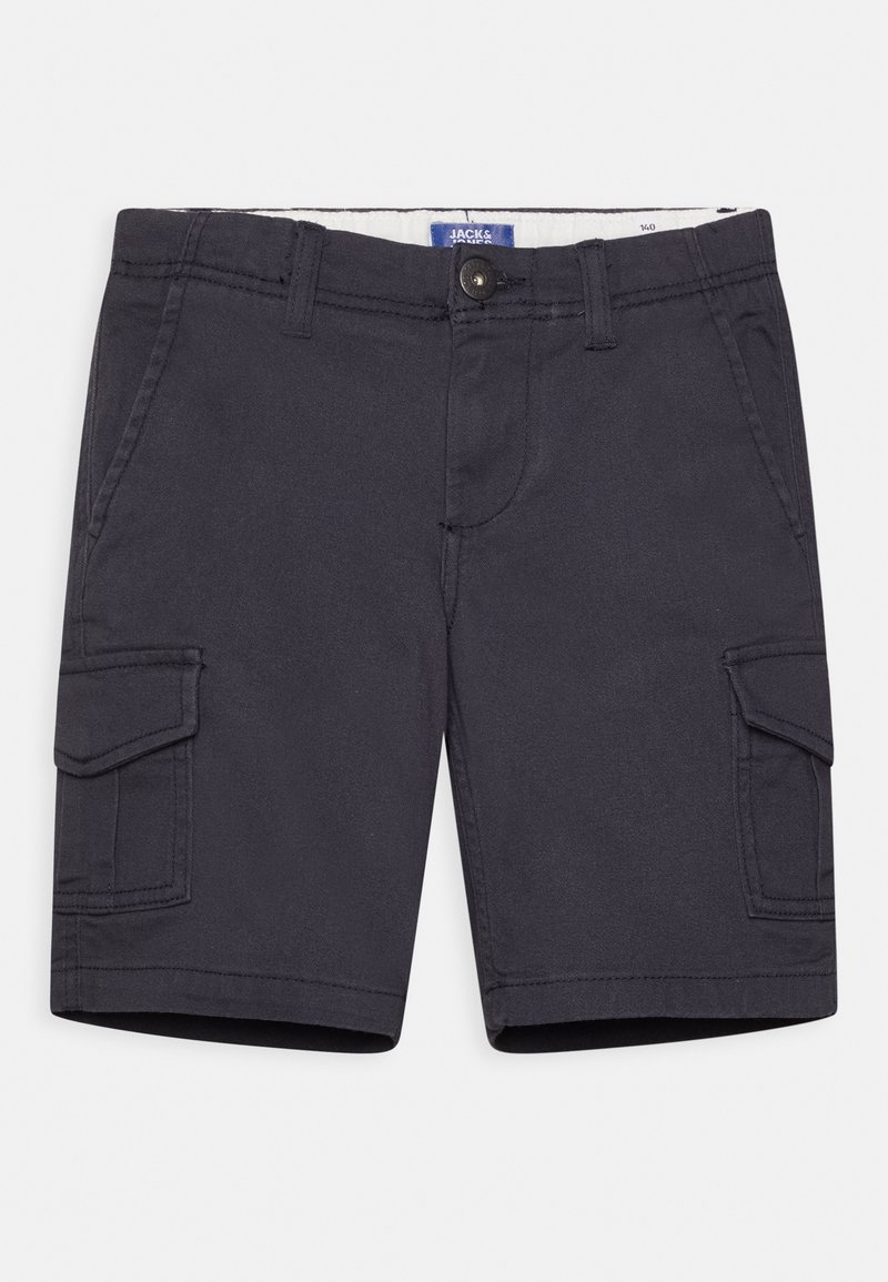 Shorts cargo di un blu scuro realizzati in cotone resistente, con due tasche laterali, chiusura a bottone e cuciture decorative lungo le cuciture.