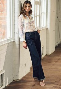 Next SHEER LONG SLEEVE - REGULAR FIT - Paitapusero - ecru celestial print