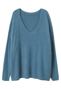 Maglione morbido a maniche lunghe di colore azzurro chiaro, con scollatura a V e una texture pelosa; presenta una vestibilità rilassata e spacchi laterali all'orlo.