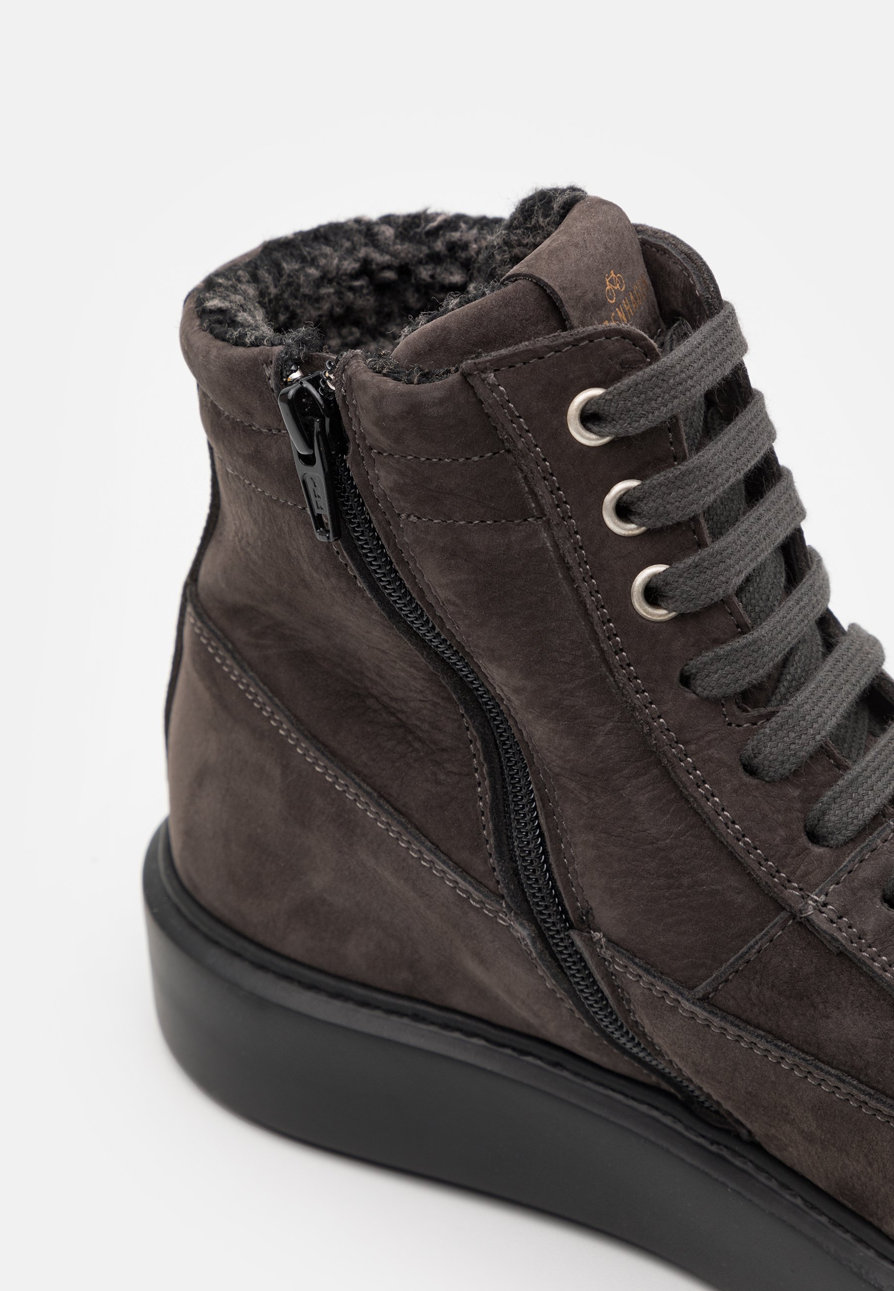 Copenhagen Dames Sneakers Grijs nub hoge strap sneaker | Van den Assem