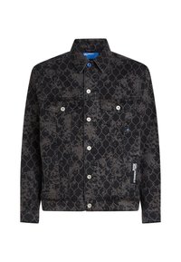 Giubbotto di jeans nero con un motivo testurizzato, accessori in metallo argentato, due tasche sul petto, etichetta blu e chiusura con bottoni.