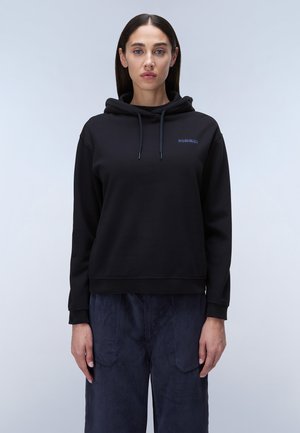 Zwarte hoodie met een relaxed fit, voorzien van trekkoorden, een voorste kangoeroezak en een minimalistisch merklogo in het blauw op de borst.