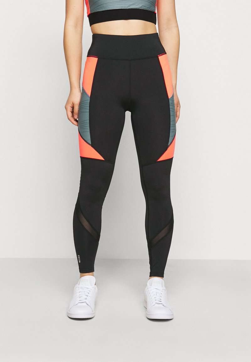 ONLY PLAY Petite Leggings - Byxor - black