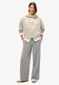 Superdry - WASH STRAIGHT - Jogginghose - dove grey Thumbnail-Bild 1