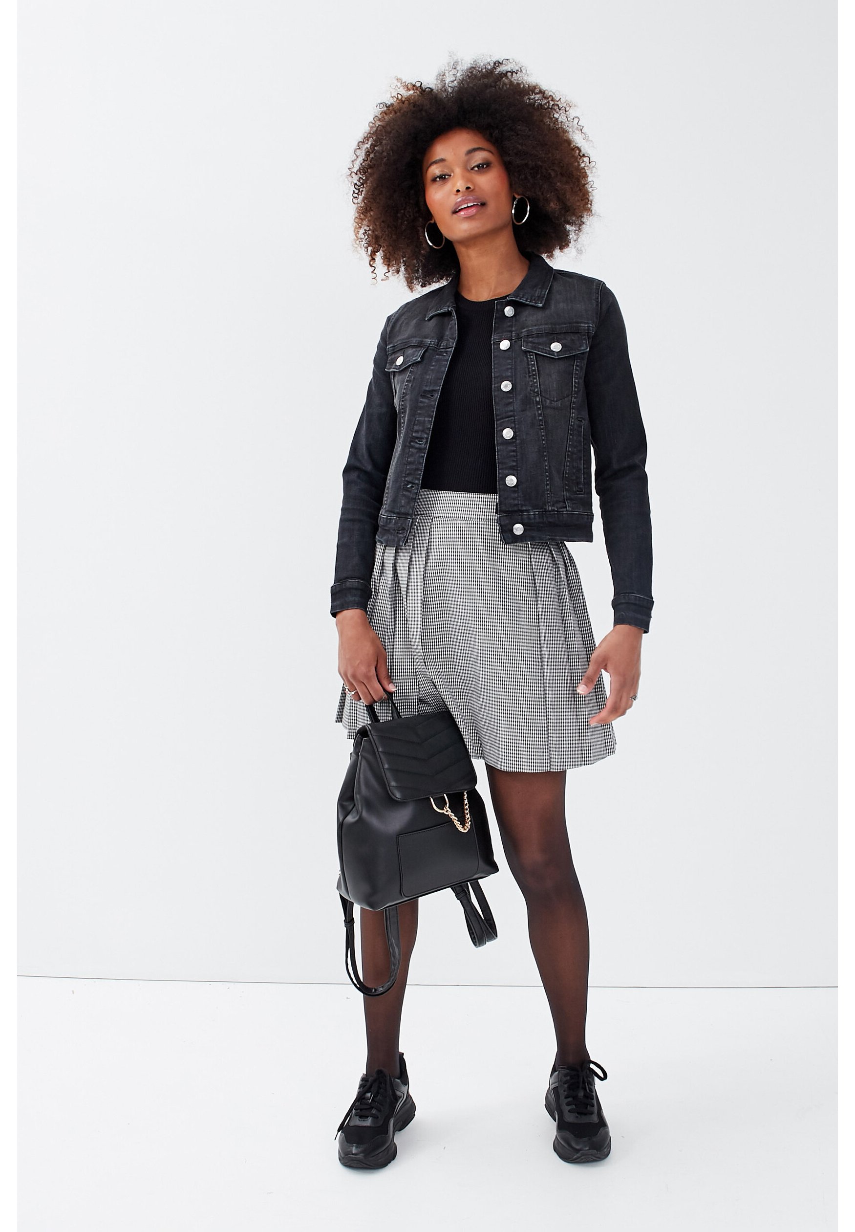 jupe blanche cache cache