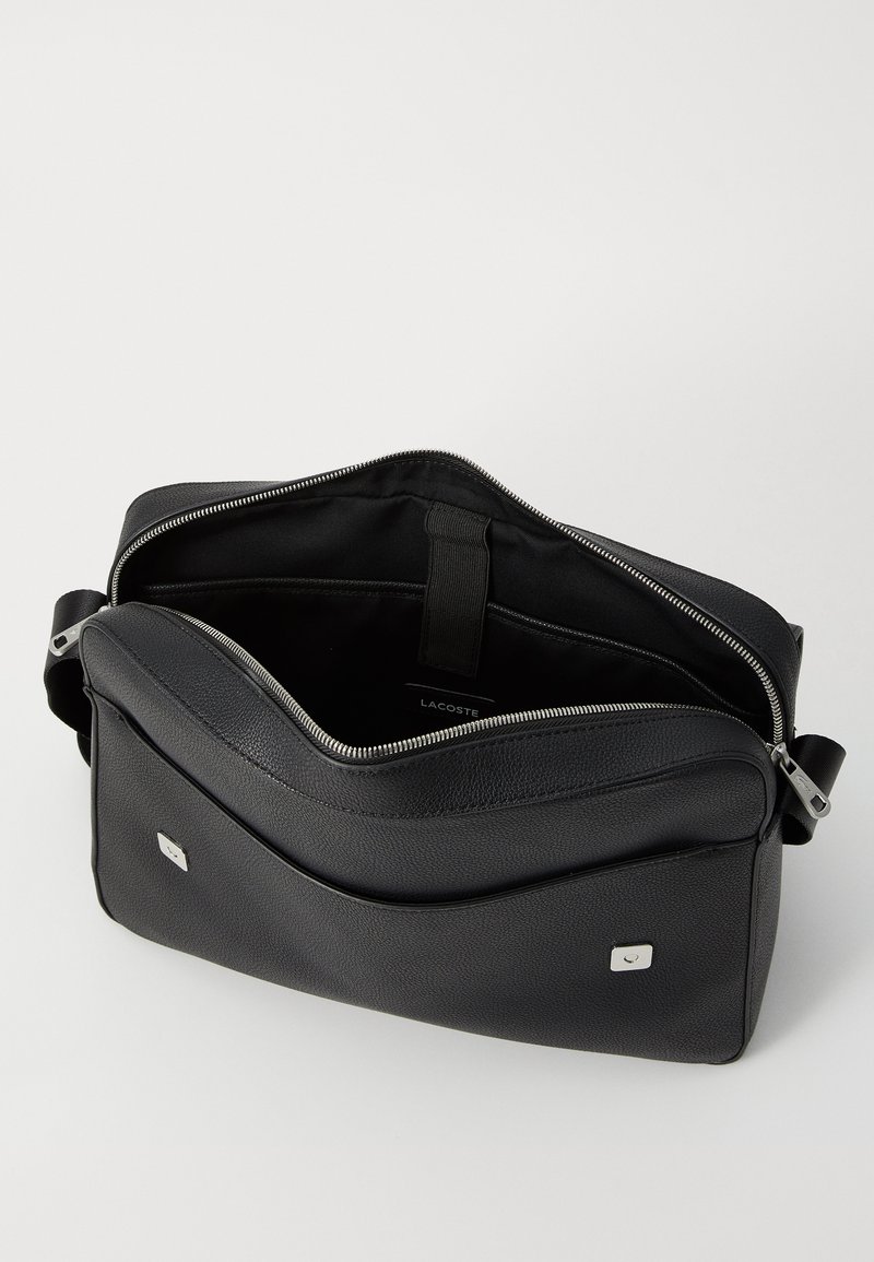 Lacoste MESSENGER BAG Sac bandoulière noir