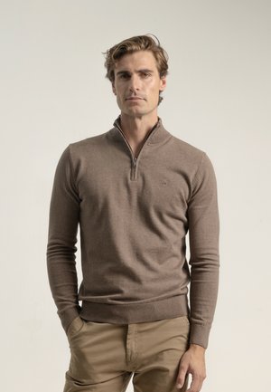 CUELLO ALTO - Jersey de punto - marrón