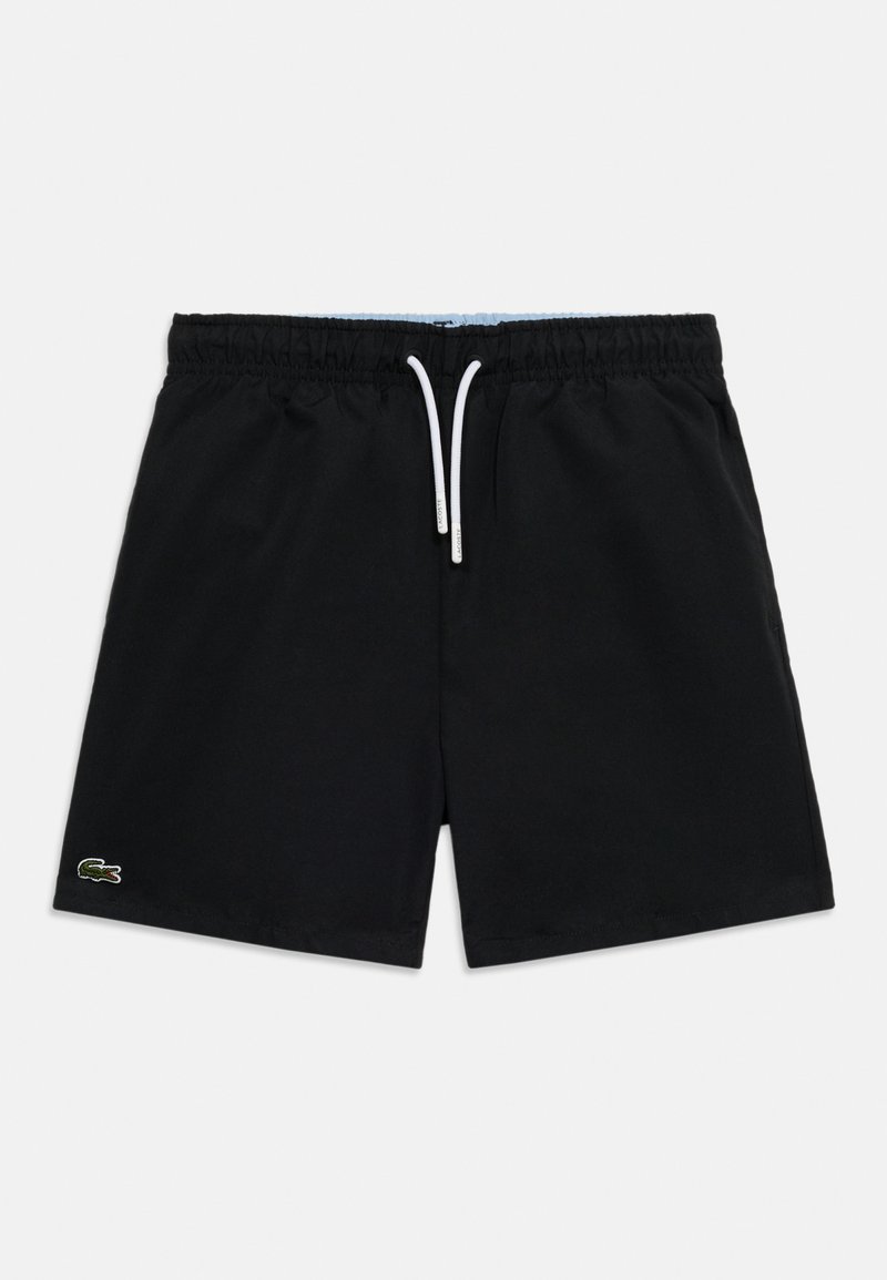 Shorts de bain noirs avec taille élastique et cordon de serrage blanc, avec un petit logo crocodile vert sur la jambe gauche.