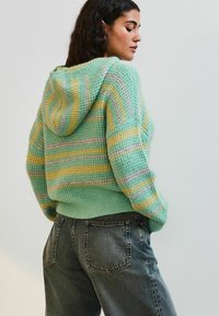 Next Pullover - green stripe
