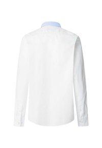Camicia bianca a maniche lunghe con colletto azzurro chiaro. Presenta una chiusura con bottoni e una texture di tessuto liscia e pulita. Design semplice e classico.