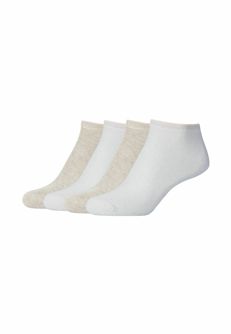 Quattro paia di calzini corti in beige e bianco. Tessuto morbido con una texture liscia; due bianchi solidi, due con motivo beige melangiato.