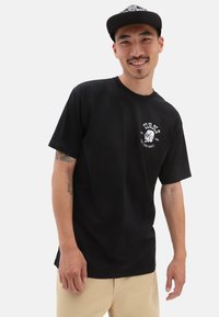 Vans SHAKEN SKULL SS TEE - Printtipaita - black