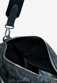 Desigual Handtasche - black