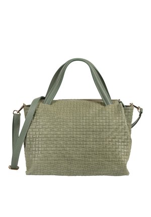 Groene handtas met een geweven structuur, twee korte hengsels en een afneembare schouderband met goudkleurige hardware.