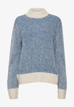 Pull rayé bleu et blanc avec un col haut, fabriqué en tissu tricoté texturé, présentant des manches légèrement amples et un ourlet droit.
