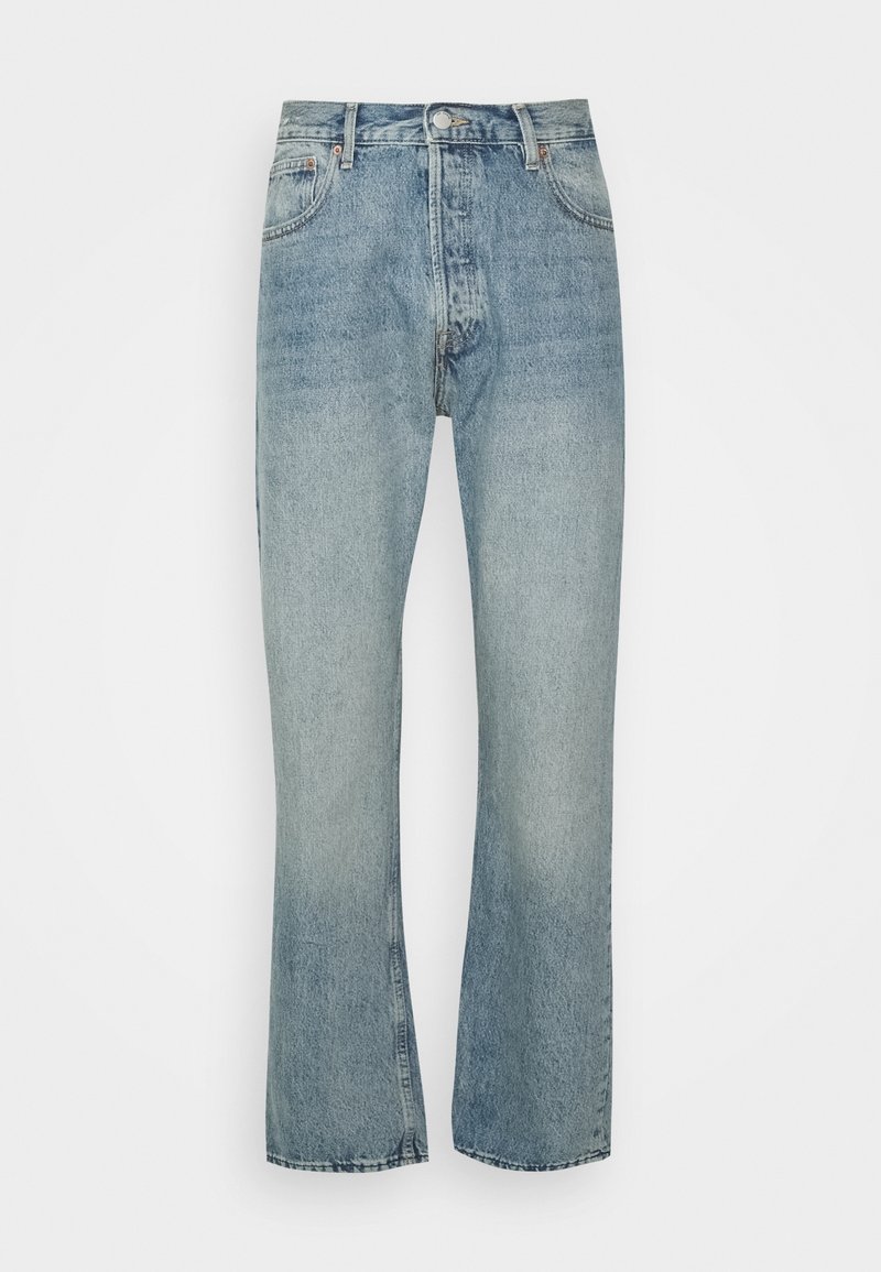 Lichtblauwe denim jeans met een rechte pijp, voorzien van een knoopsluiting, vijf zakken en een vervaagde textuur aan de voor- en achterkant.