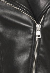 Calvin Klein Jeans Kurtka ze skóry ekologicznej