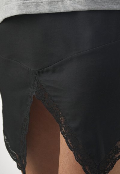 N°21 Φόρεμα από ζέρσεϊ - grigio chiaro melange