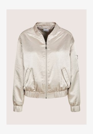 Metalen beige bomberjack met een ritssluiting aan de voorkant, zijzakken en elastische manchetten. Gladde textuur, geribbelde zoom en minimalistisch ontwerp.