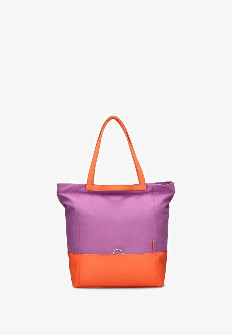 Sac fourre-tout violet et orange en tissu résistant, avec des poignées renforcées et un accent en anneau argenté à l'avant. Conception spacieuse pour divers usages.