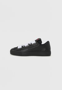 ROCKET - Baskets basses - black/white