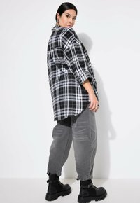 Studio Untold KARO KRAGEN LANGARM - Camicia - off white