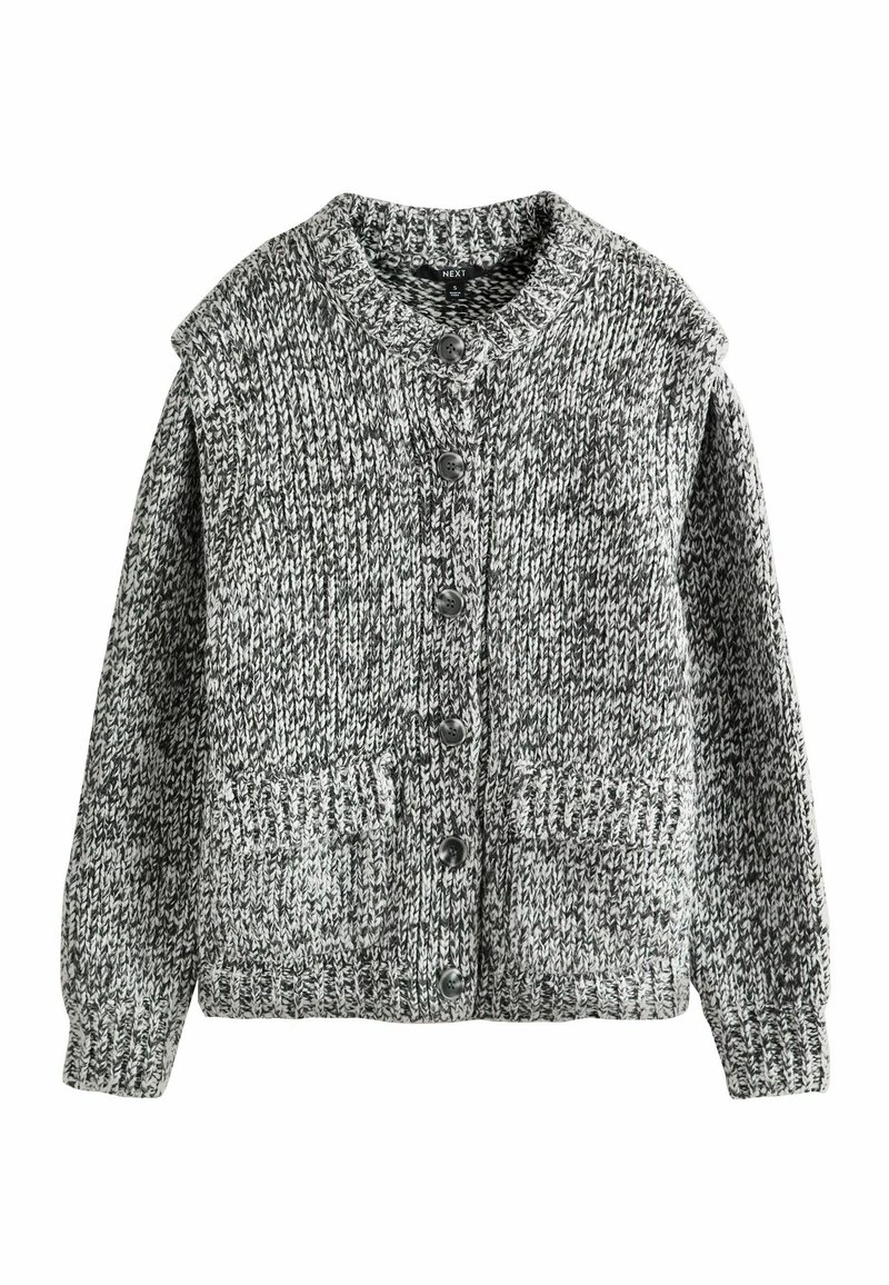 Grauer und weißer gestrickter Cardigan mit rundem Kragen, langen Ärmeln, sechs schwarzen Knöpfen und zwei Vorderaschen. Strukturierter Stoff mit einem groben Muster.