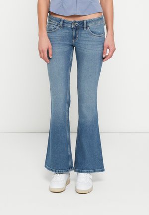 HUNTINGTON - Flared jeans - blue denim