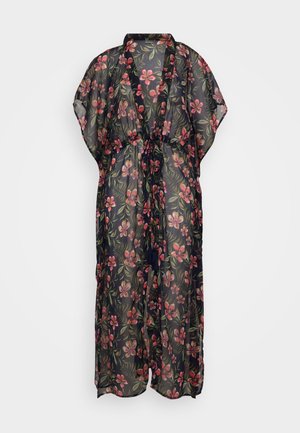 Kimono preto transparente com padrão floral em rosa e verde, apresentando um fecho atado e mangas largas. Tecido leve com design fluido.
